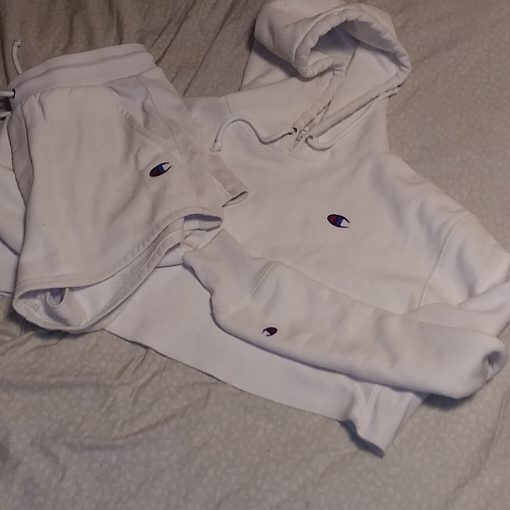 Champion outfit